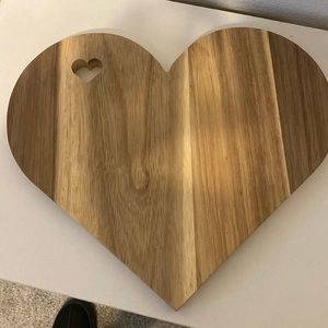 Heart cutting board never used